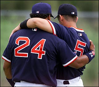 nomar_manny_hug.jpg